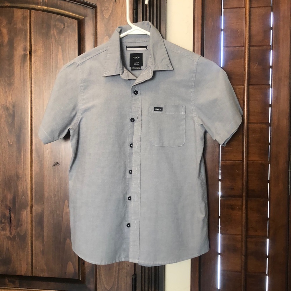 RVCA Boys Button Down Shirt, Like New!
